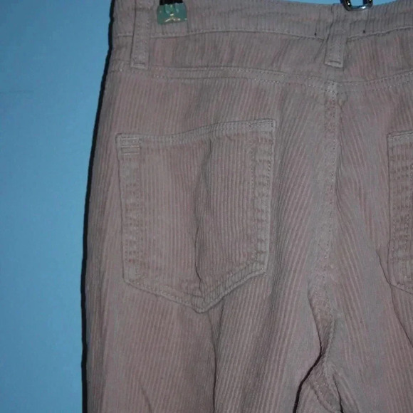 BDG Urban Outfitters Mom High Rise Size 27 Pink Corduroy Jeans - Picture 12 of 16